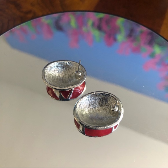 Vintage oval red enamel silver setting pierced earrings - Picture 7 of 9